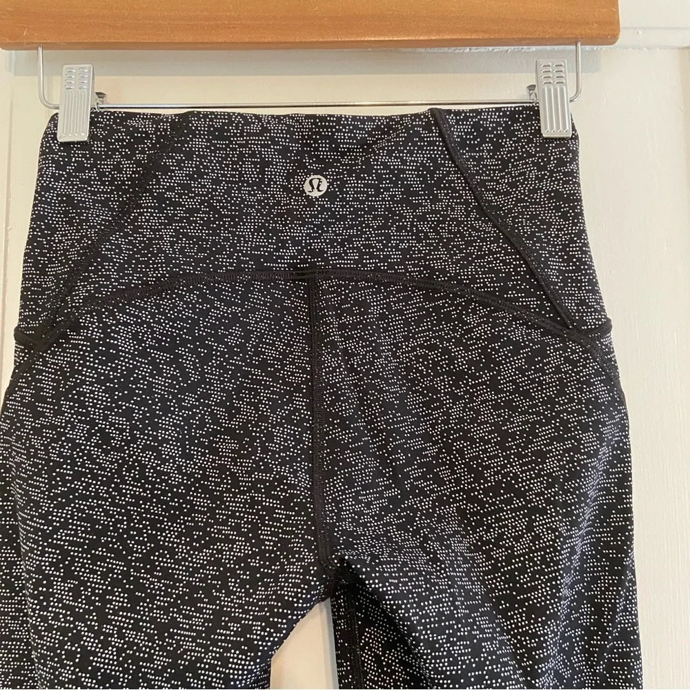 Lululemon Train Times 7/8 length tight